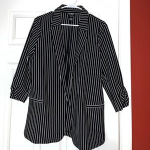 SOHO 3/4 Sleeve Striped Blazer Size L